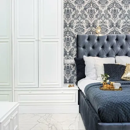 Golden Fish - New - Old Town Apartamento