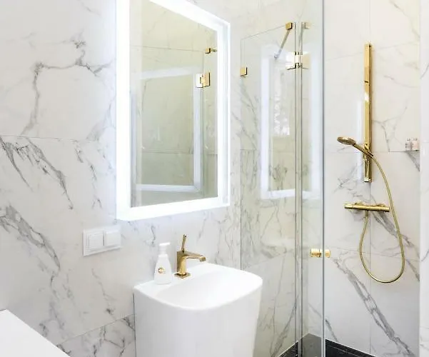 Golden Fish - New - Old Town شقة كراكوفيا